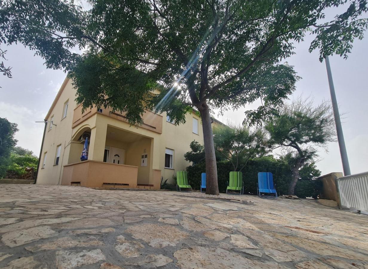 Apartman ˝Abaza˝ Vir Exterior foto
